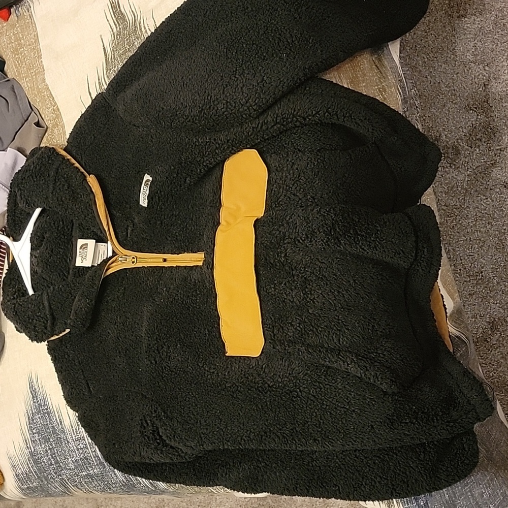 North Face Pullover - image 1